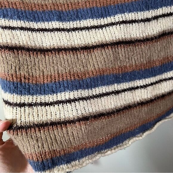 ✨ BDG Urban Outfitters Striped Notch Neck Crop Top Sweater Brown - Picture 9 of 14